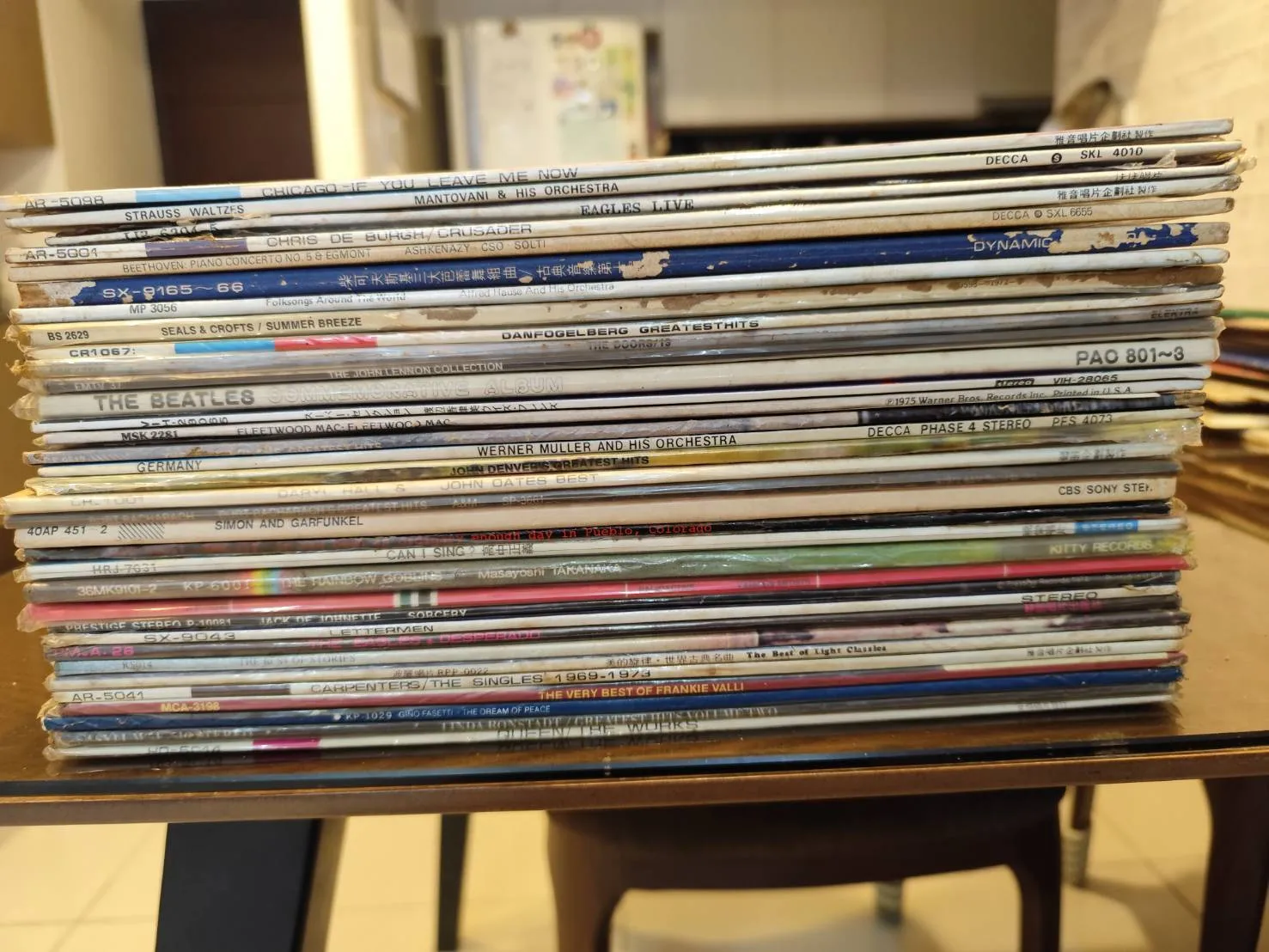 收購黑膠唱片、早期音樂CD、卡式錄音帶