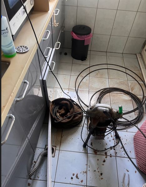 洗碗槽水管堵塞