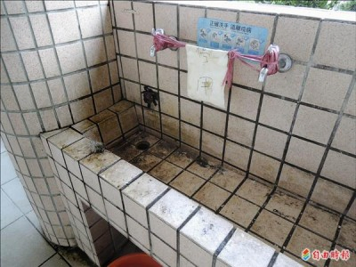 板橋區通水管 廚房排水管阻塞-通流理台排水管