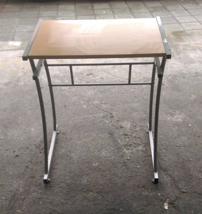 樂居二手家具 E0416CJJ 木紋簡易電腦桌
