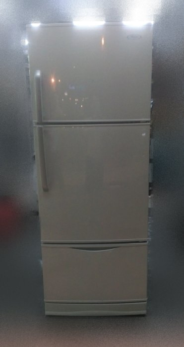 樂居二手家具 AM1012AJJB 惠而浦三門冰箱