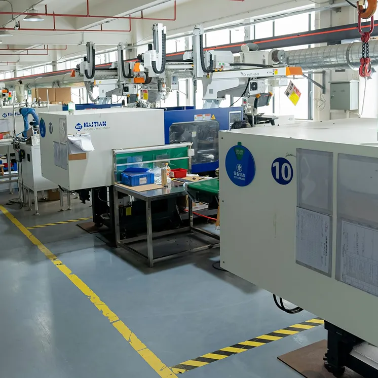 半導體零組件提供精密塑膠射出代工，是一項高技術門檻的工程