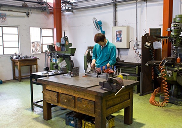 模具作業