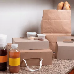 許多餐廳在經營初期,忽略了「餐飲包材耗材」這筆龐大的隱形成本