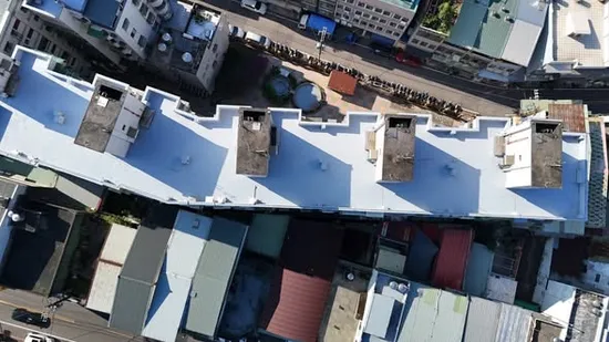 社區頂樓防水 外牆防水 鐵皮除鏽隔熱 窗框滲水