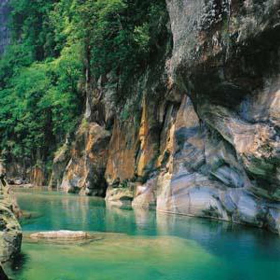 員工旅遊~獵人學校體驗營 神祕龜山島3日