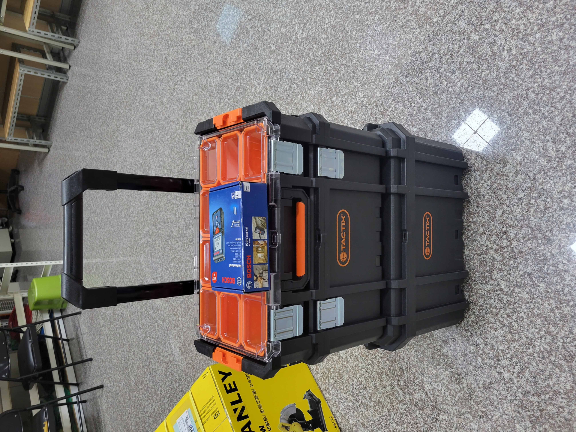 測距尺與工具箱