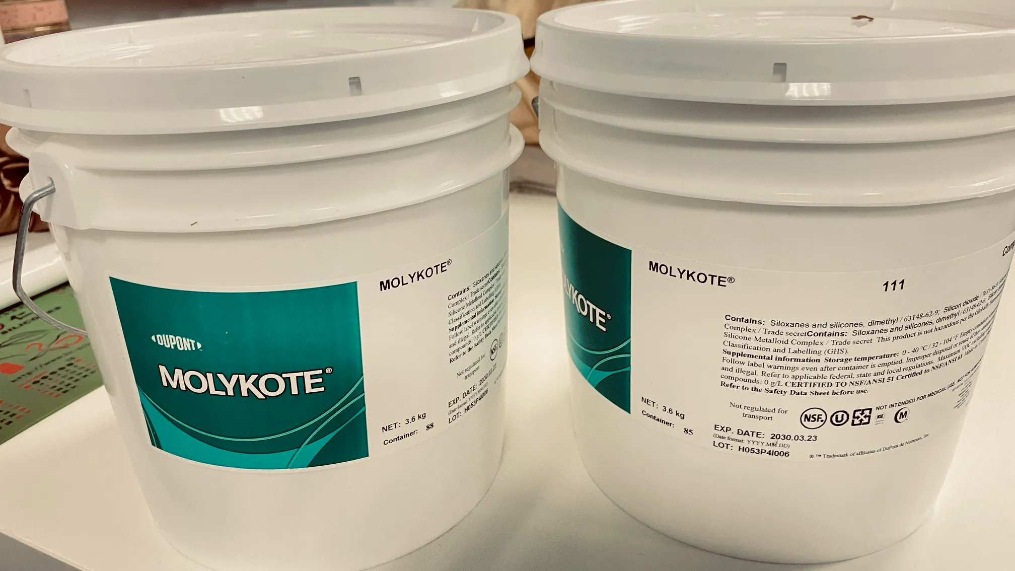Molykote-111