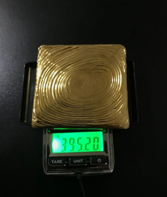 金