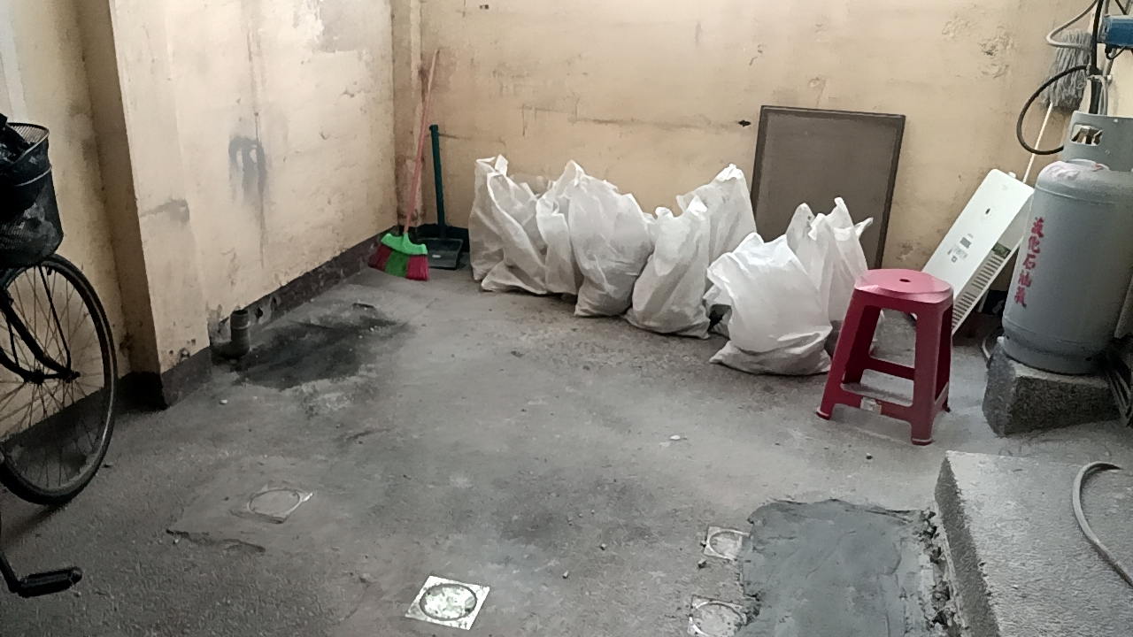 打除後米袋打包廢棄土
