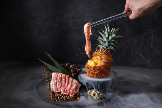 西區包廂燒肉首選，端爐燒與和牛烤肉一次滿足