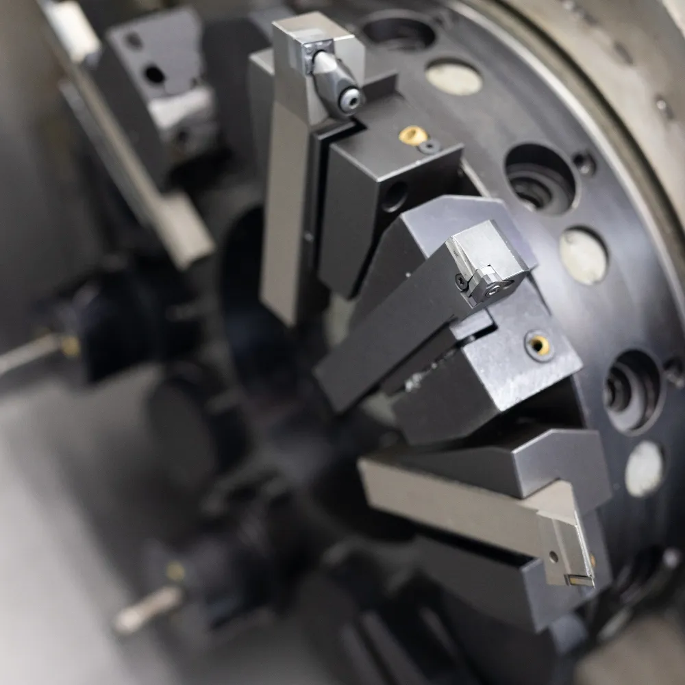 提供白鐵不鏽鋼與銅的精密加工