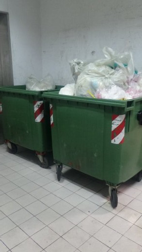垃圾車 社區 公司-工廠 垃圾清運 廢棄物處理