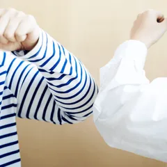 紫外線消毒燈能處理清淨機吸不到的死角,是維持幼兒園衛生的後盾