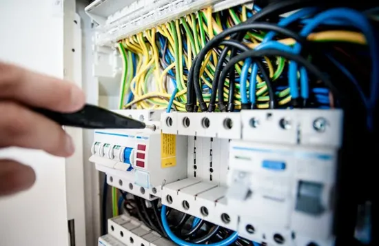 前鎮電纜公司競爭與電纜線價格趨勢