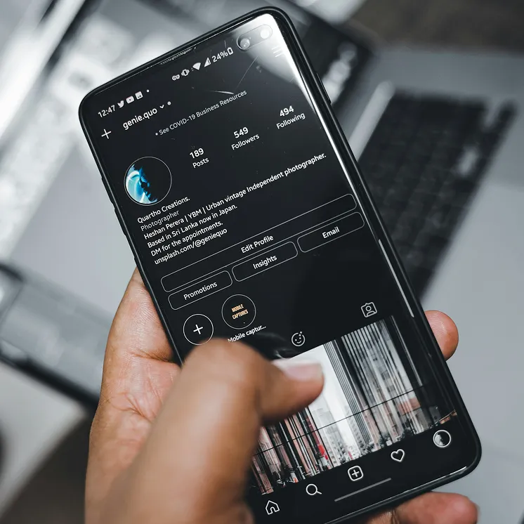 打造個人社交品牌：從自媒體經營到現實人脈的成功攻略