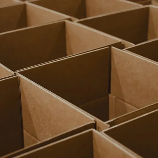 工業用紙箱工廠的選擇要點：強度、承重與成本分析