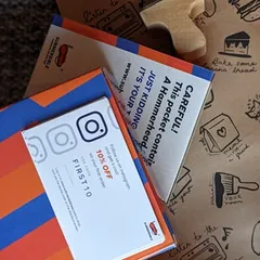 結合QR Code客製化紙盒，讓消費者能快速獲取商品資訊