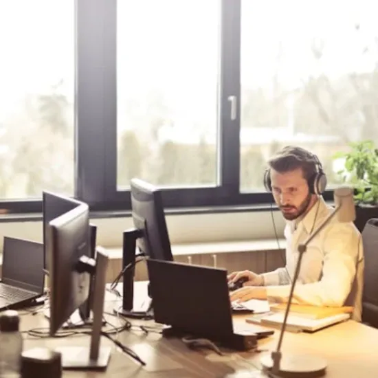 別再被繁瑣公文嚇跑:一篇就能搞懂真正如何開公司