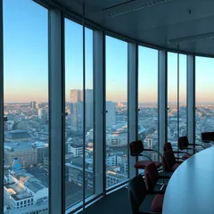 在工商登記法規中，企業主必須承擔的風險範圍截然不同