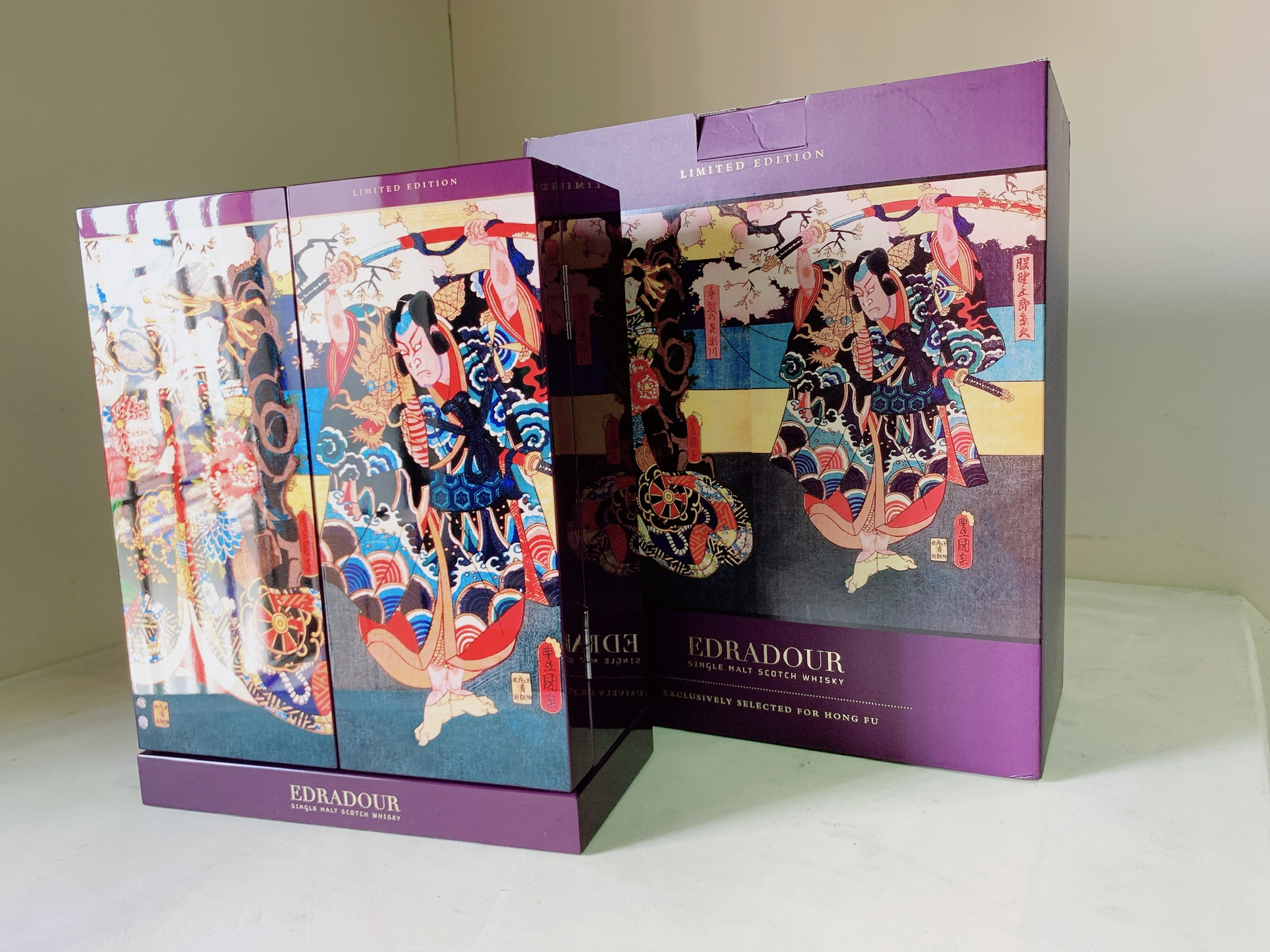 鏡面酒盒展示