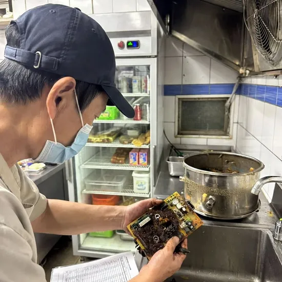 商用冰箱與排煙系統的日常保養與維修