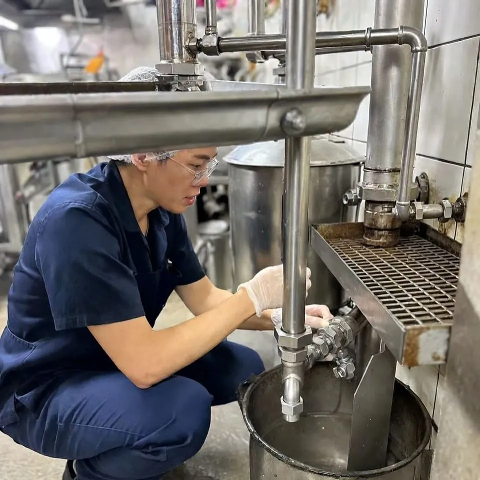 商用廚房排水溝設計與截油槽維護要點