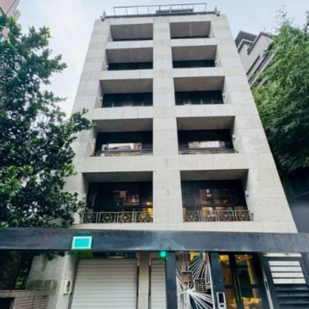 坐落內湖豪宅聚落獨棟七層建築