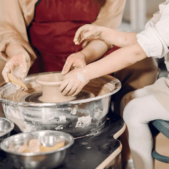 兒童陶藝好處多!提升專注力與感知的親子手作活動首選