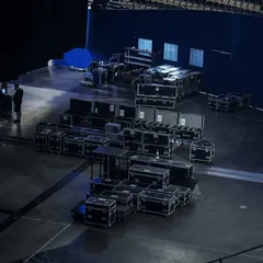 專業的舞台音響公司除了提供硬體,更重要的是派駐專業的音控師