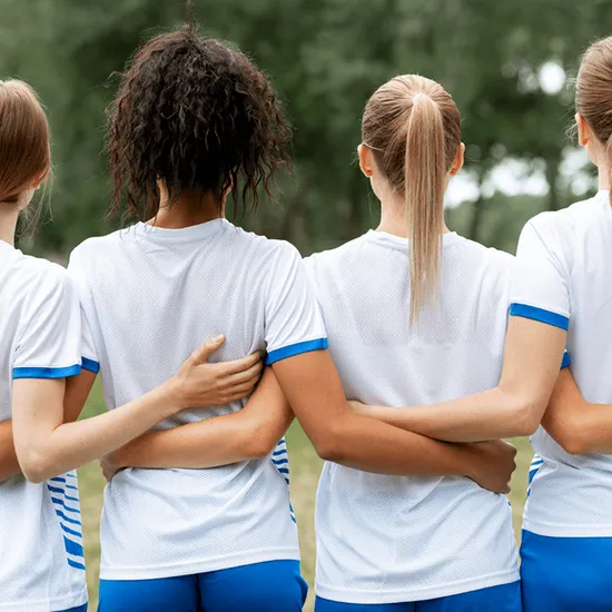 客製化團體服挑選指南：棉T、排汗衣、Polo衫選擇