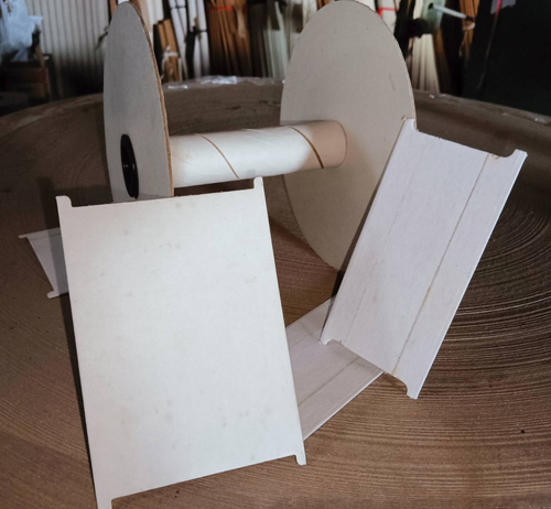 組合好的與紙板