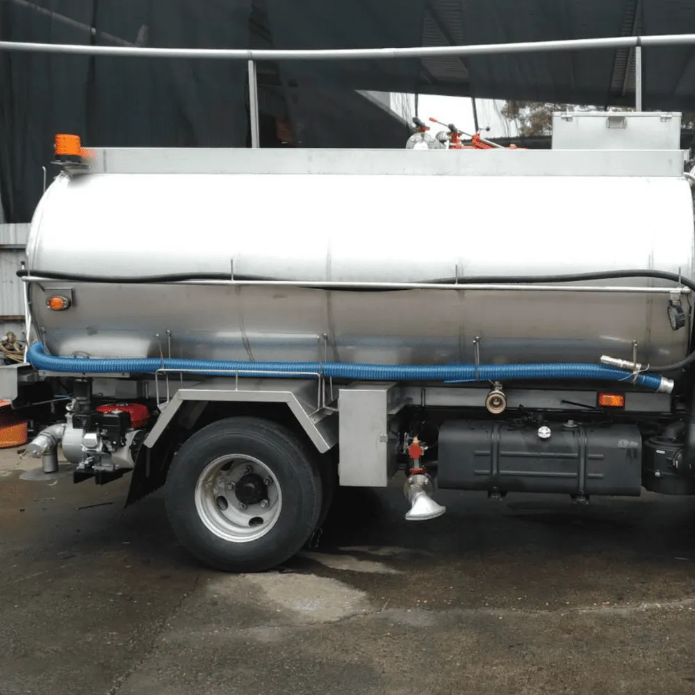 專業澆灌行道樹