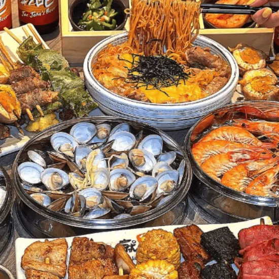 聚餐不只吃燒肉，台式串燒、炸物與海鮮才最後歡迎
