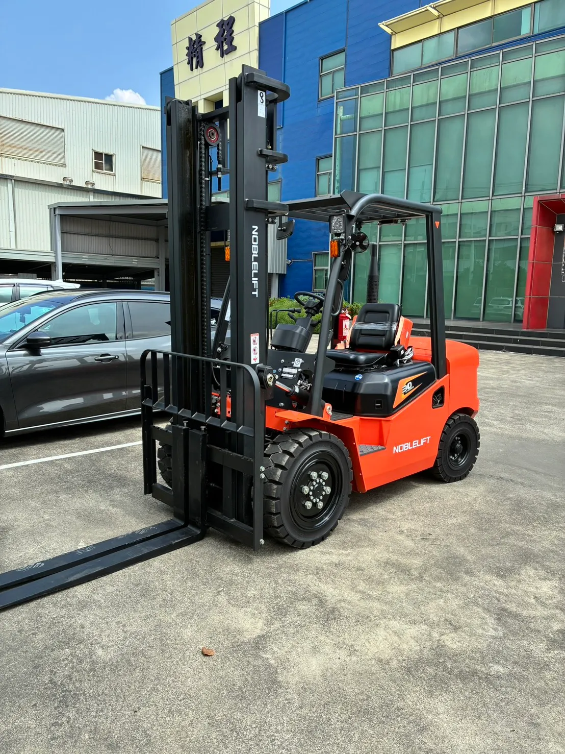 A系列柴油堆高機