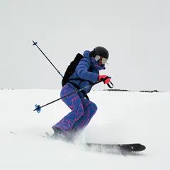 清潔一套昂貴的專業滑雪外套並不困難，難在對細節的堅持