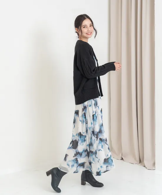 從頭到腳的質感提案：印花服飾、真皮鞋與飾品的全方位搭配