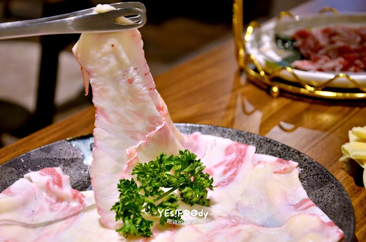 台北商務聚餐推薦首選！松山區隱私包廂火鍋，頂級溫體牛招待客戶最有面子