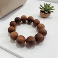 水晶手鍊禁忌】開運水晶手鍊怎麼戴？左右手差別與日常