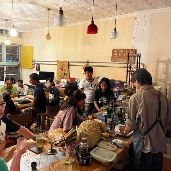 夜裡還開著的咖啡店:羅東慢節奏的另一種生活方式