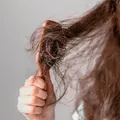 毛躁髮有救了！沙龍結構式護髮與居家護髮差別大公開