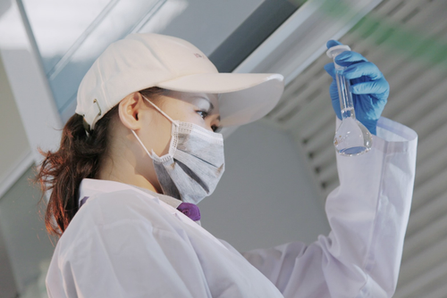 通過嚴格ISO 22716 GMP認證把關