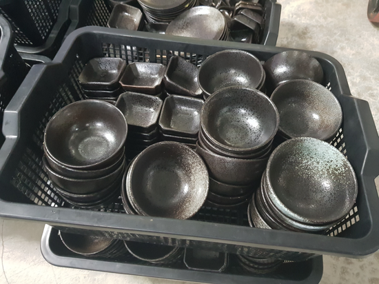 大量收購-回收-各式碗盤-瓷盤-美耐皿餐具-白鐵鍋