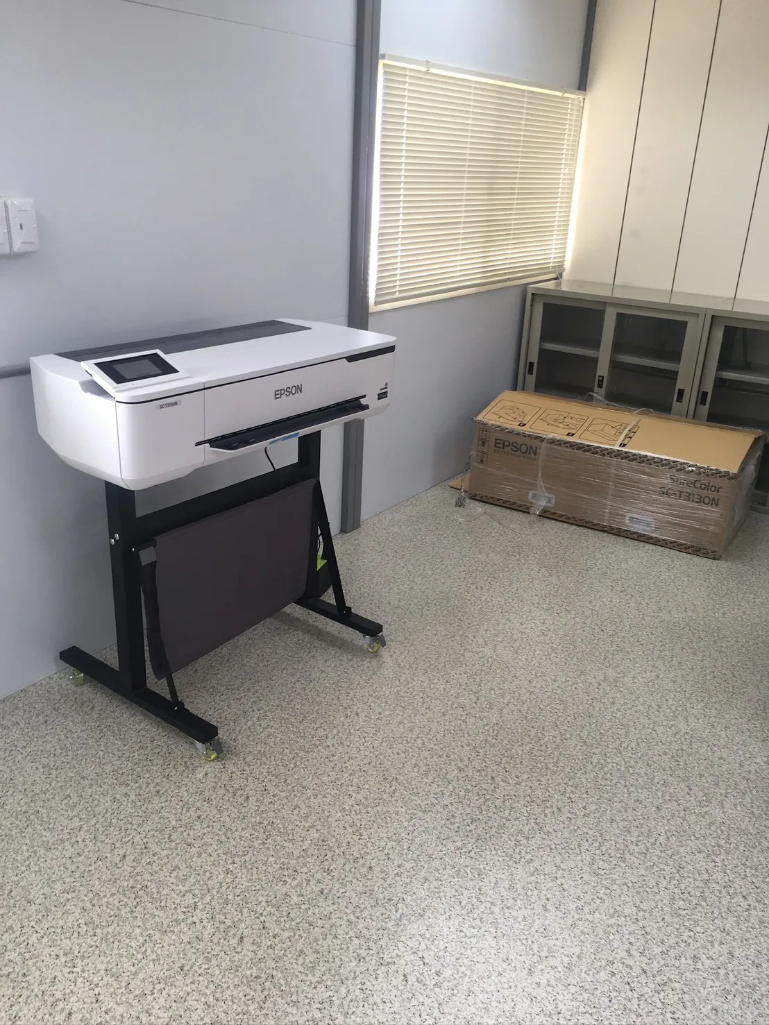 EPSON T3130N含繪圖機設備腳架