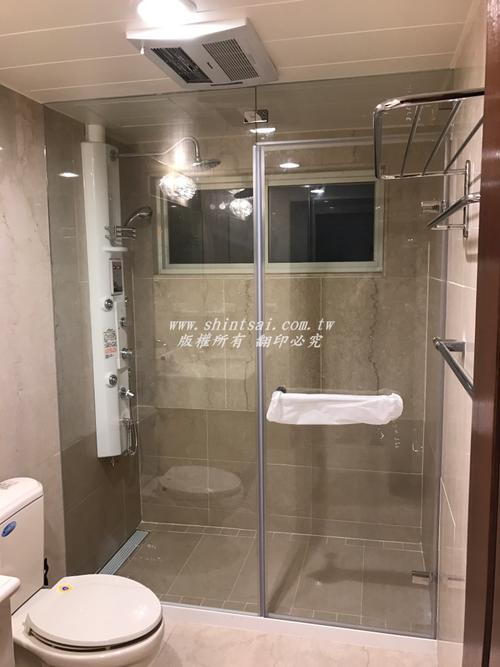 一字型淋浴間 玻璃門 膠合玻璃  安全玻璃